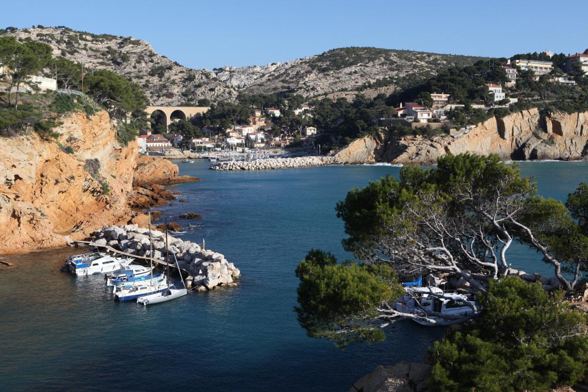 Hotel La Tuiliere Carry-le-Rouet Bagian luar foto