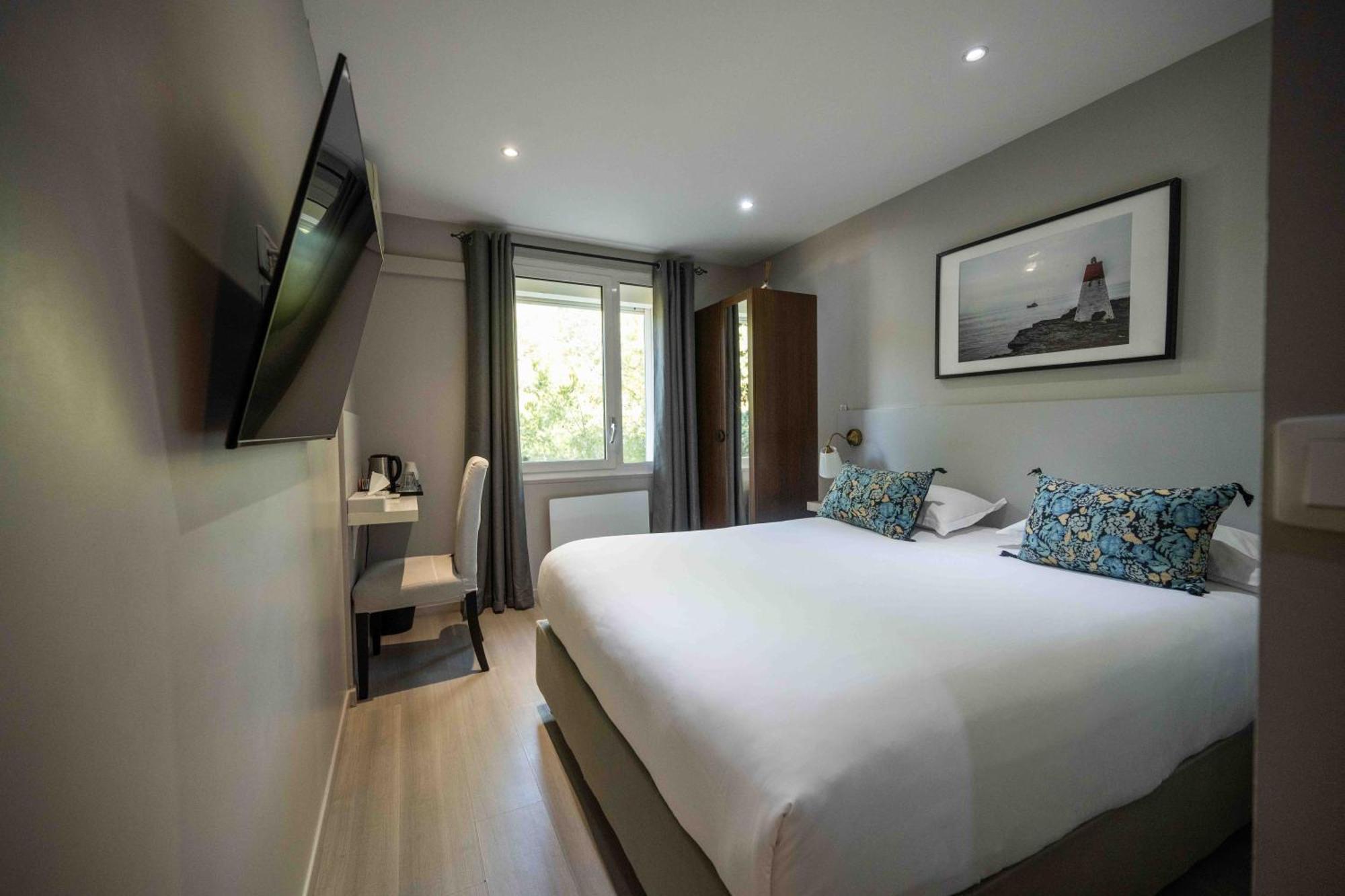 Hotel La Tuiliere Carry-le-Rouet Bagian luar foto